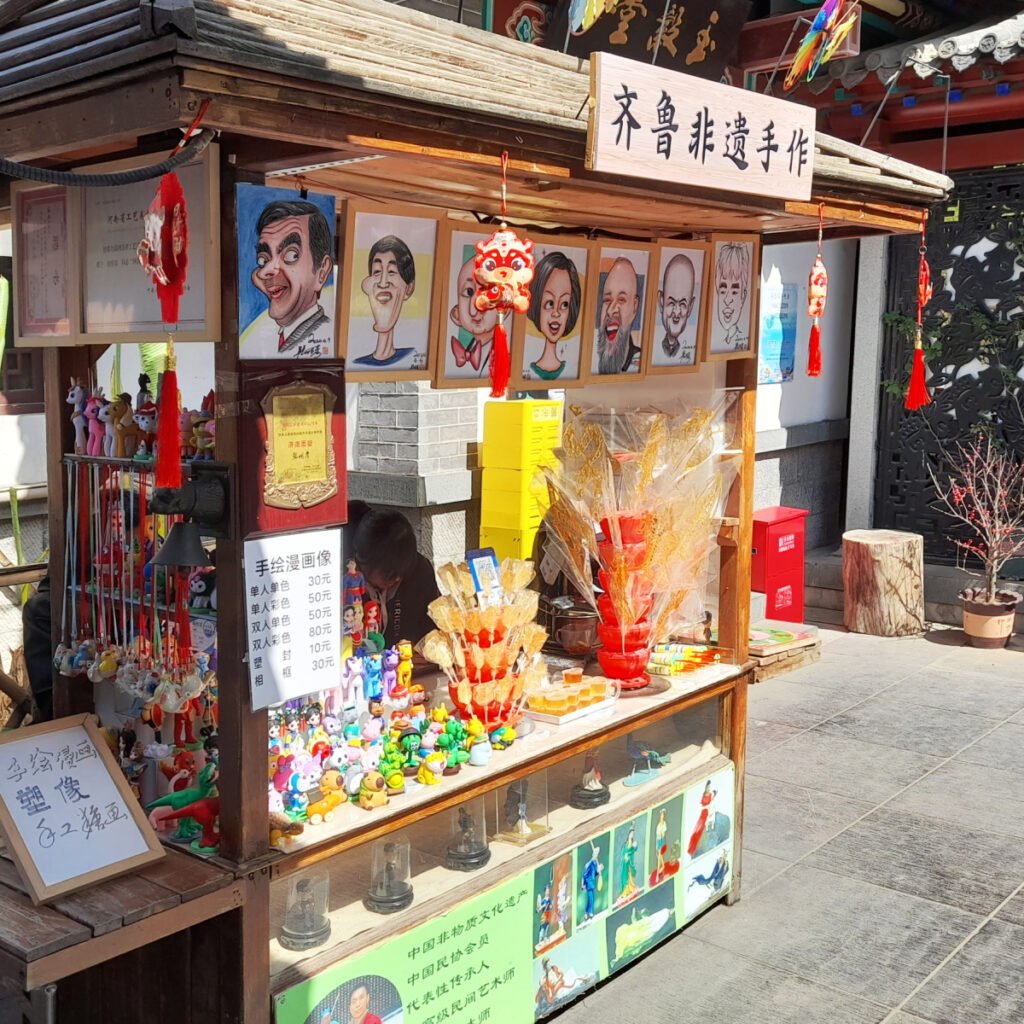 Baotu Spring in Jinan, Shandong (China Travel)
