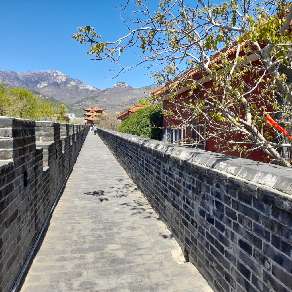 Dai Temple (Daimiao Temple) in Tai'an, Shandong Province (China Travel)