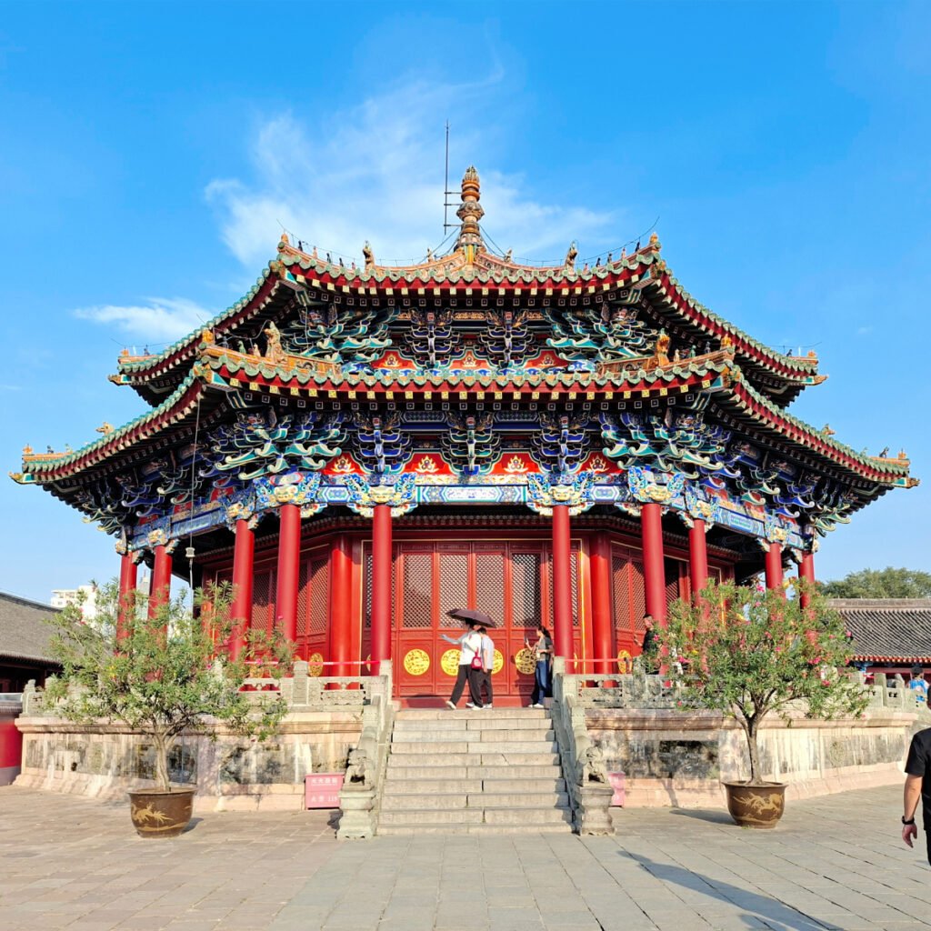 Traveling in China: Essential Safety Tips, Seasonal Advice, and Language Considerations