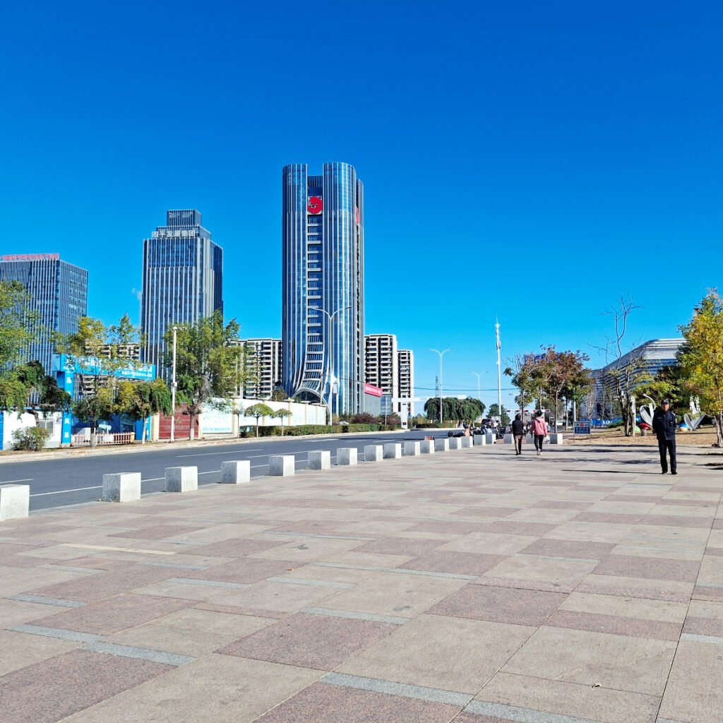 Behind the Modern Facade: The Reality of Life in Siping