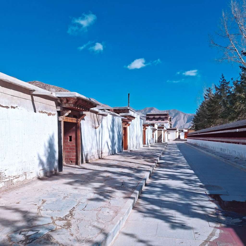Labrang Monastery, Xiahe, Gansu Province (China Travel)