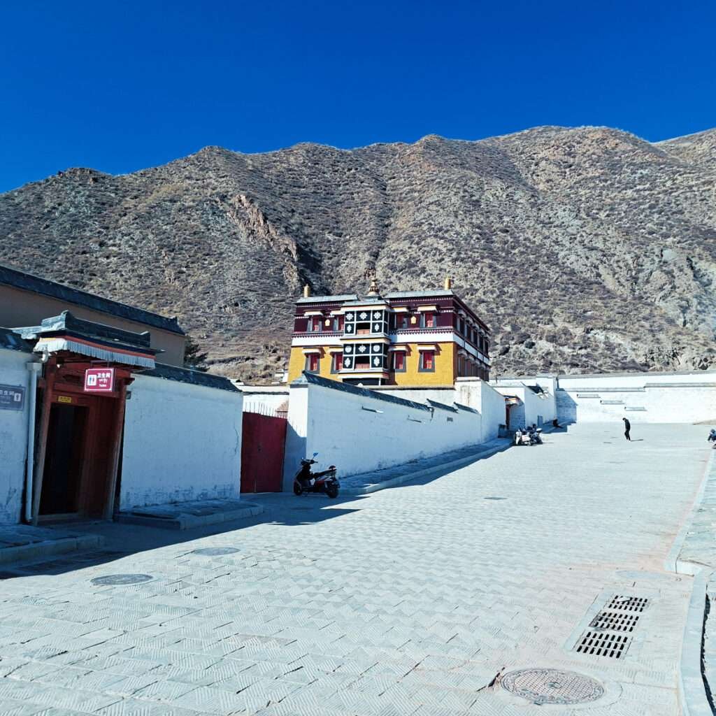 Labrang Monastery, Xiahe, Gansu Province (China Travel)